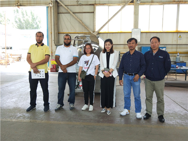 visiting04